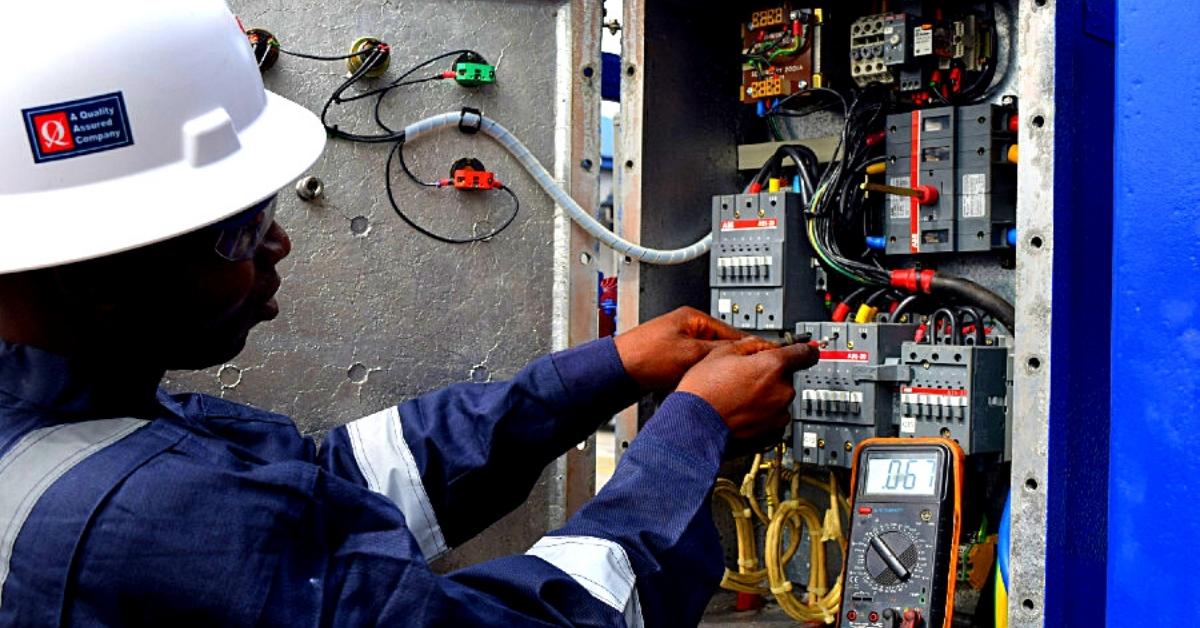 Image of an electrician working on a meter box